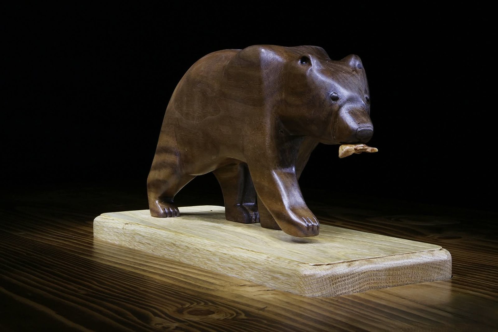 Bear sculpture